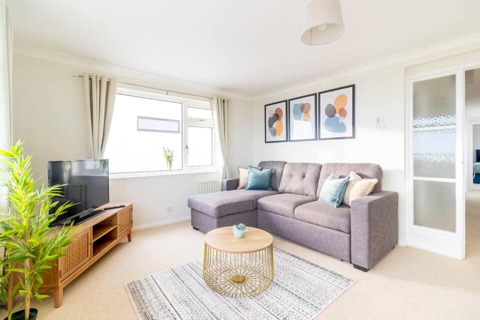 Incredible Sea View 2 Bedroom Beach Apartment Bournemouth Eksteriør bilde